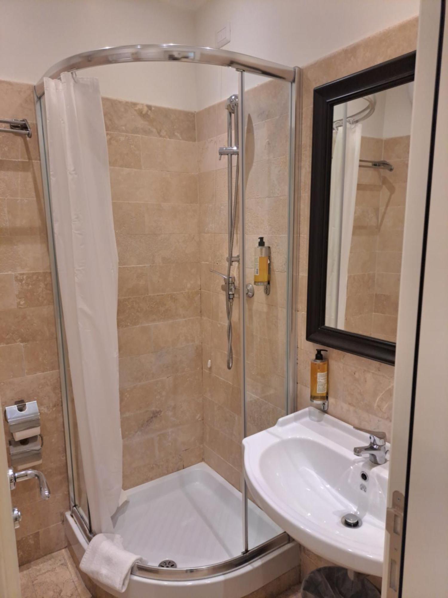 Hotel Dei Quiriti Suite Rom Exteriör bild