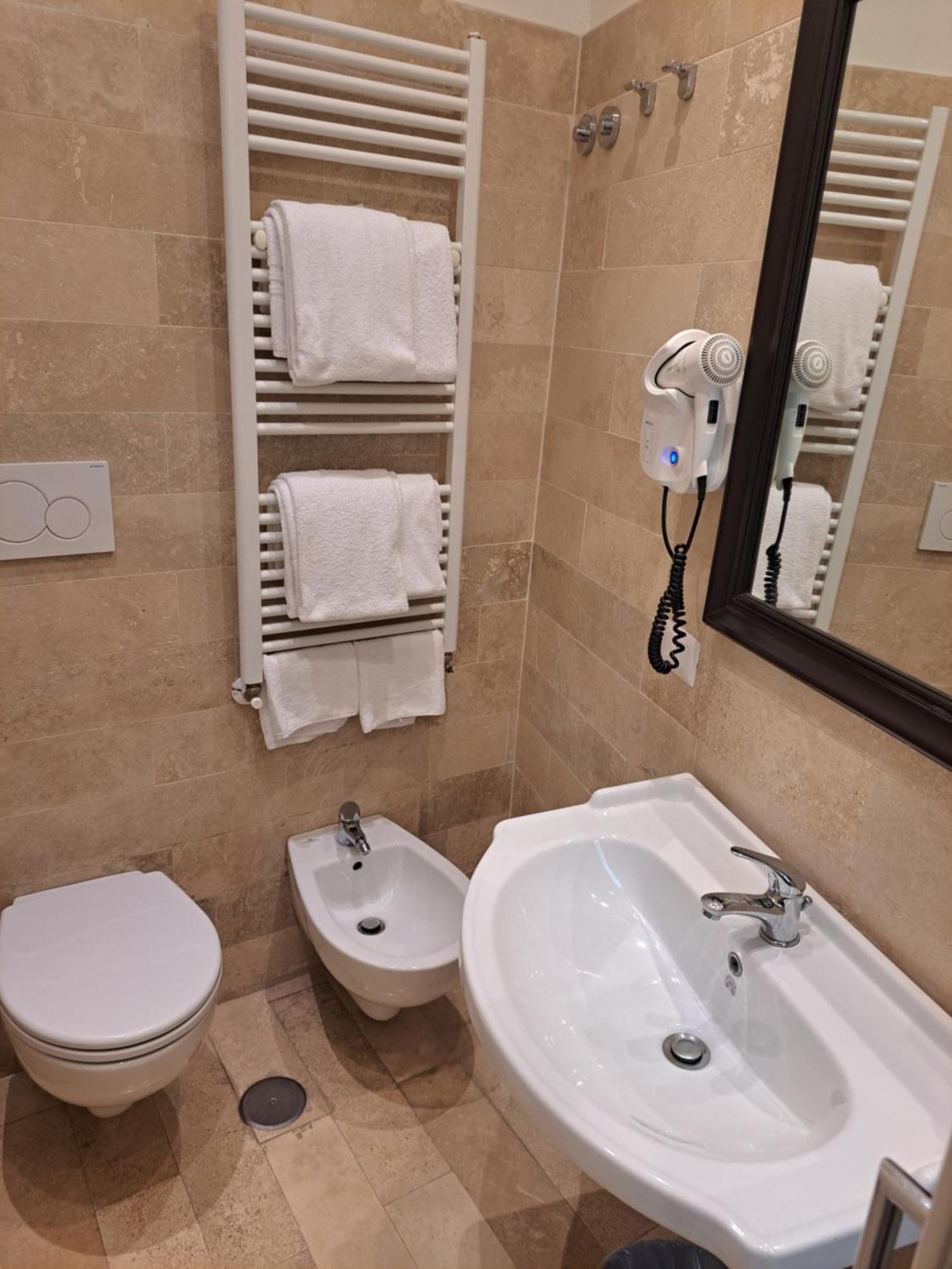 Hotel Dei Quiriti Suite Rom Exteriör bild